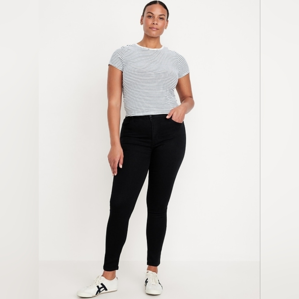 NWT Old Navy Women's Tall Black Skinny Jeans